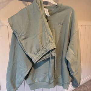 ALO Yoga Sage Crewneck sweat set